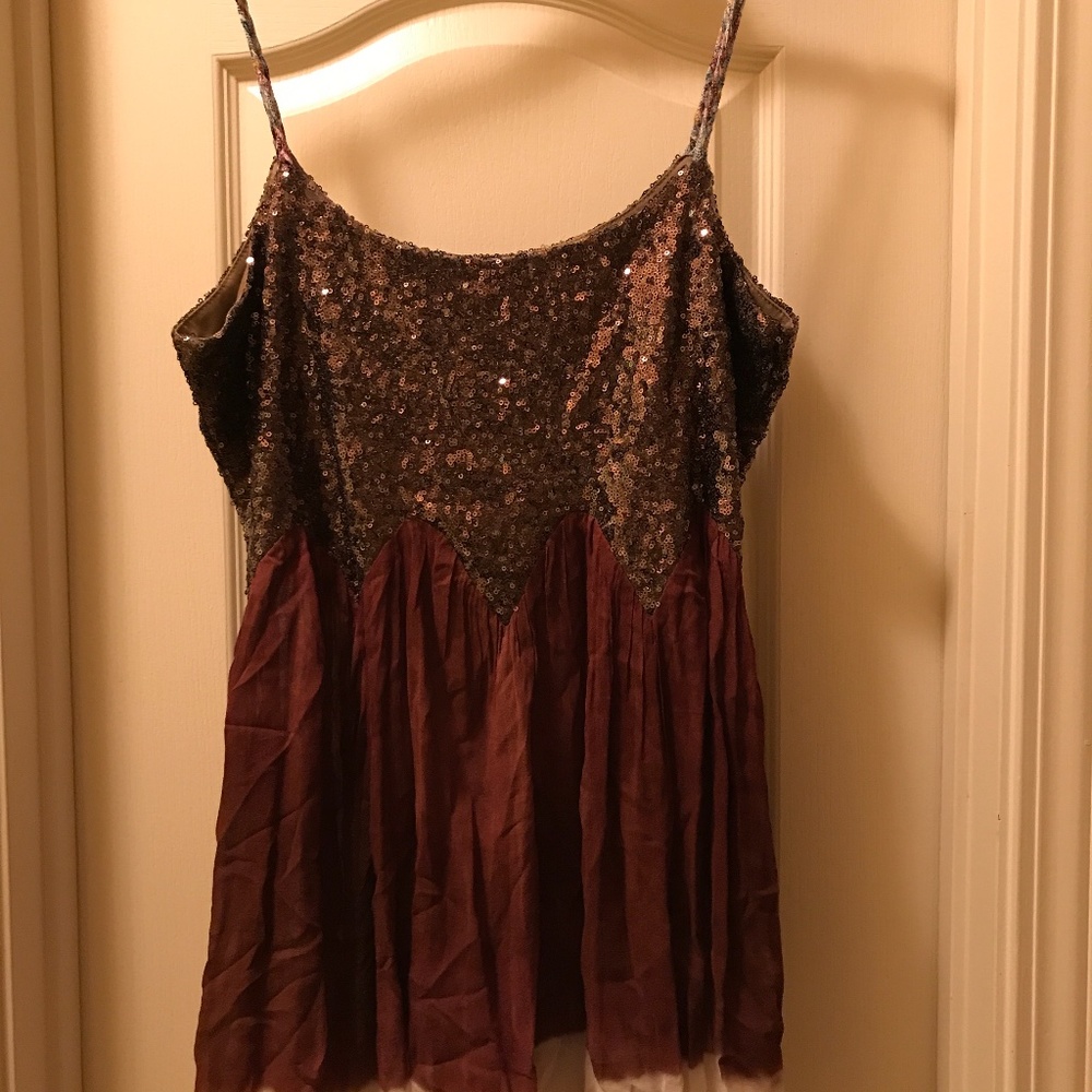 Gimmicks by BKE Spaghetti Strap Brown & cream Sequin Top, Size L